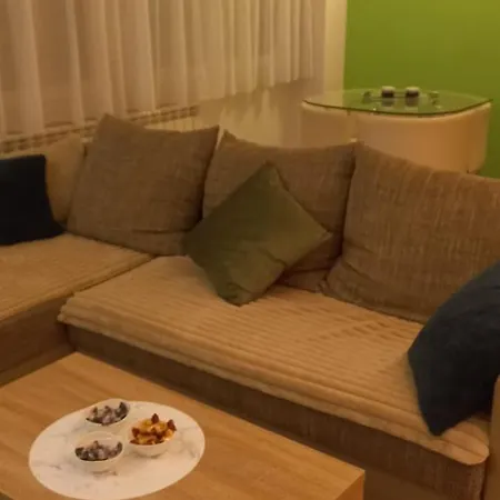 My Place To Apartman *